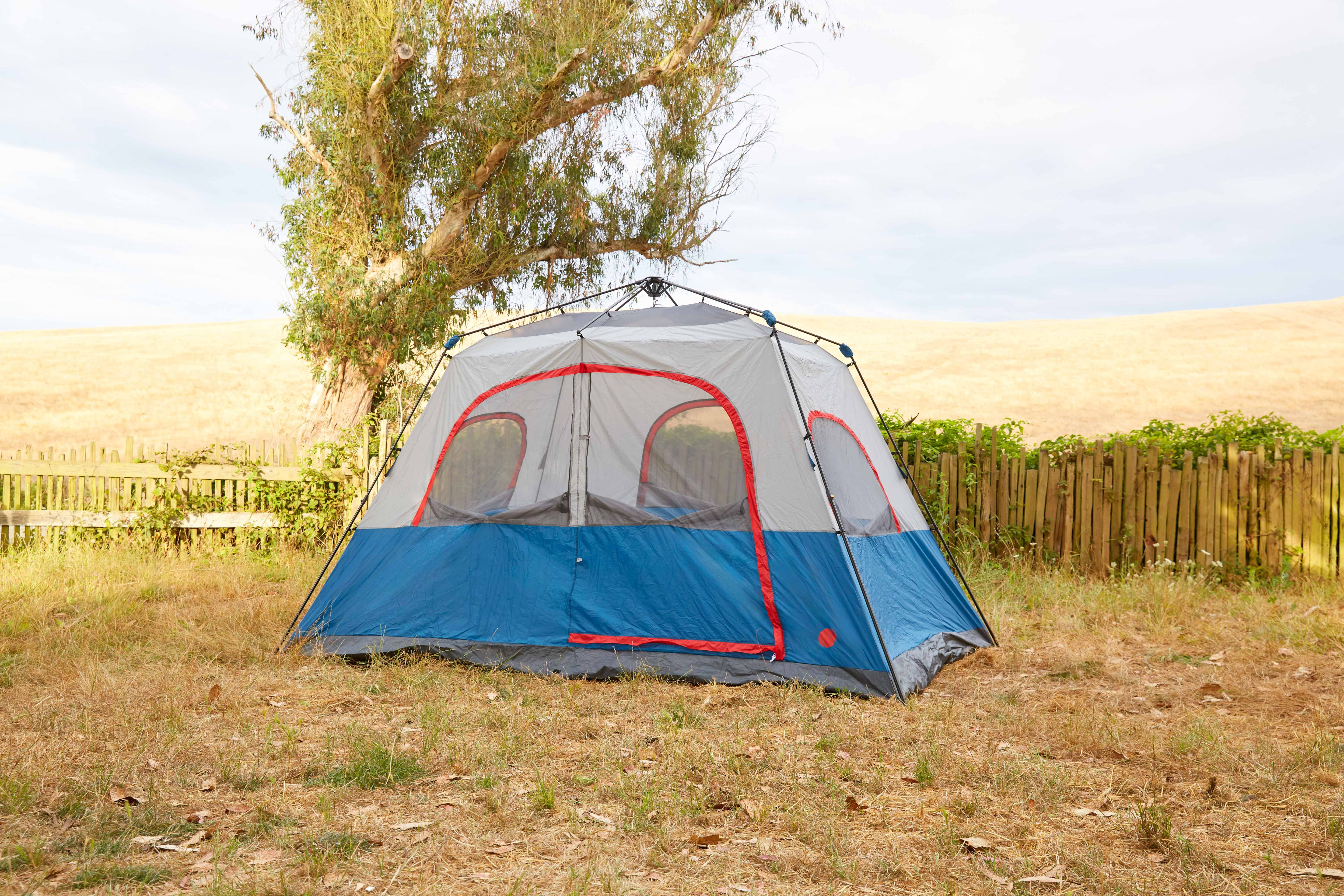 OMNICORE DESIGNS Instant8 Instant Cabin Tent - 13' x 9' Sleeps 8