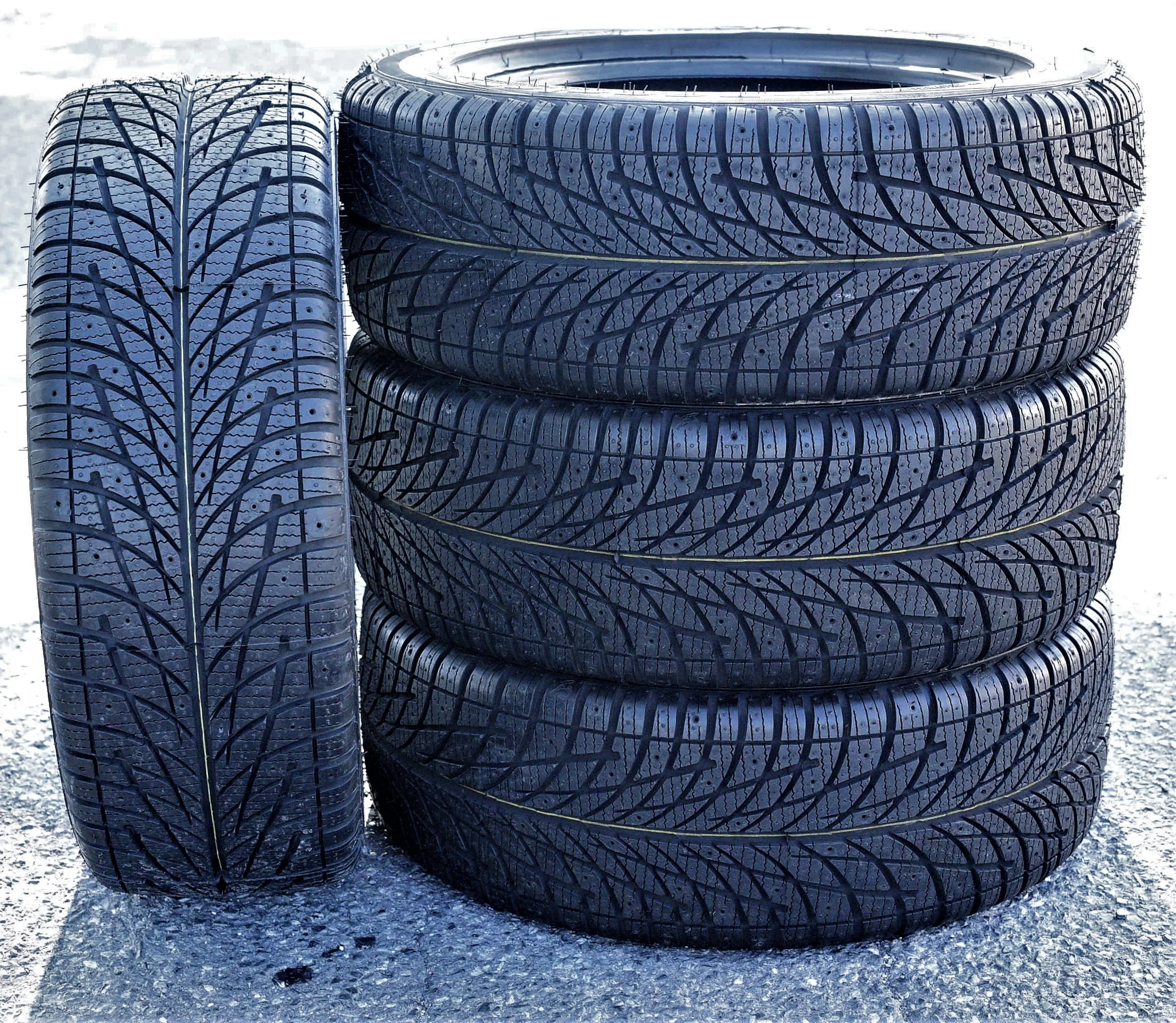 Accelera X-Grip Snow Winter 245/40R18 97V XL Passenger Tire