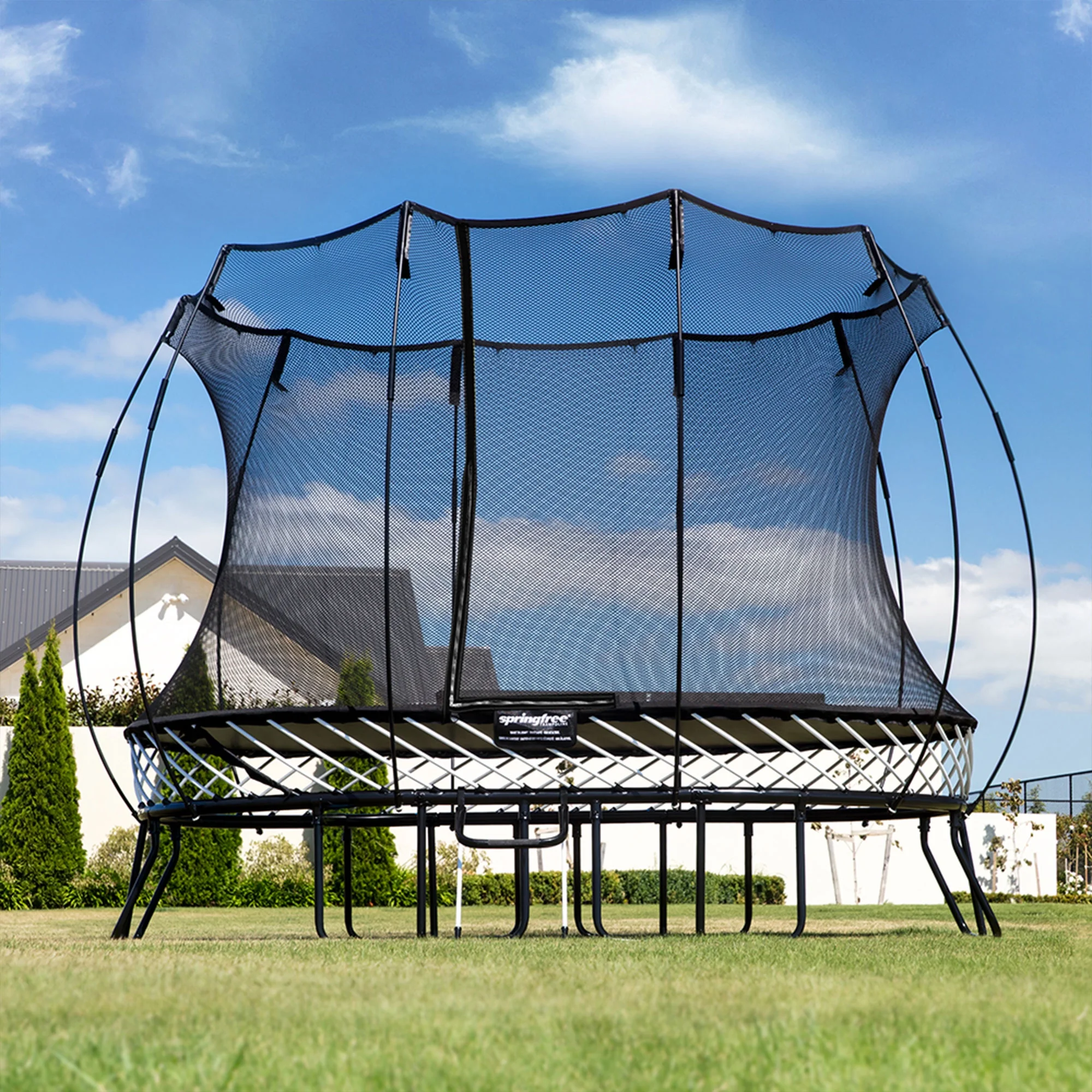 Springfree 8 x 13 ft Large Oval Trampoline w/ Safety Net & SoftEdge Mat