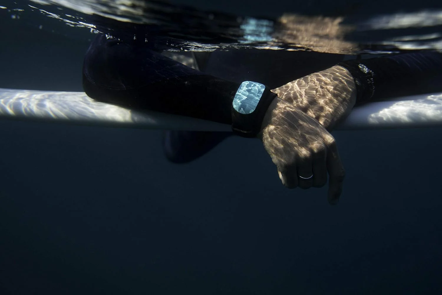 Magnetic Shark Repellent Band for Swimming, Surfing, Diving, Snorkeling and All Ocean Sports