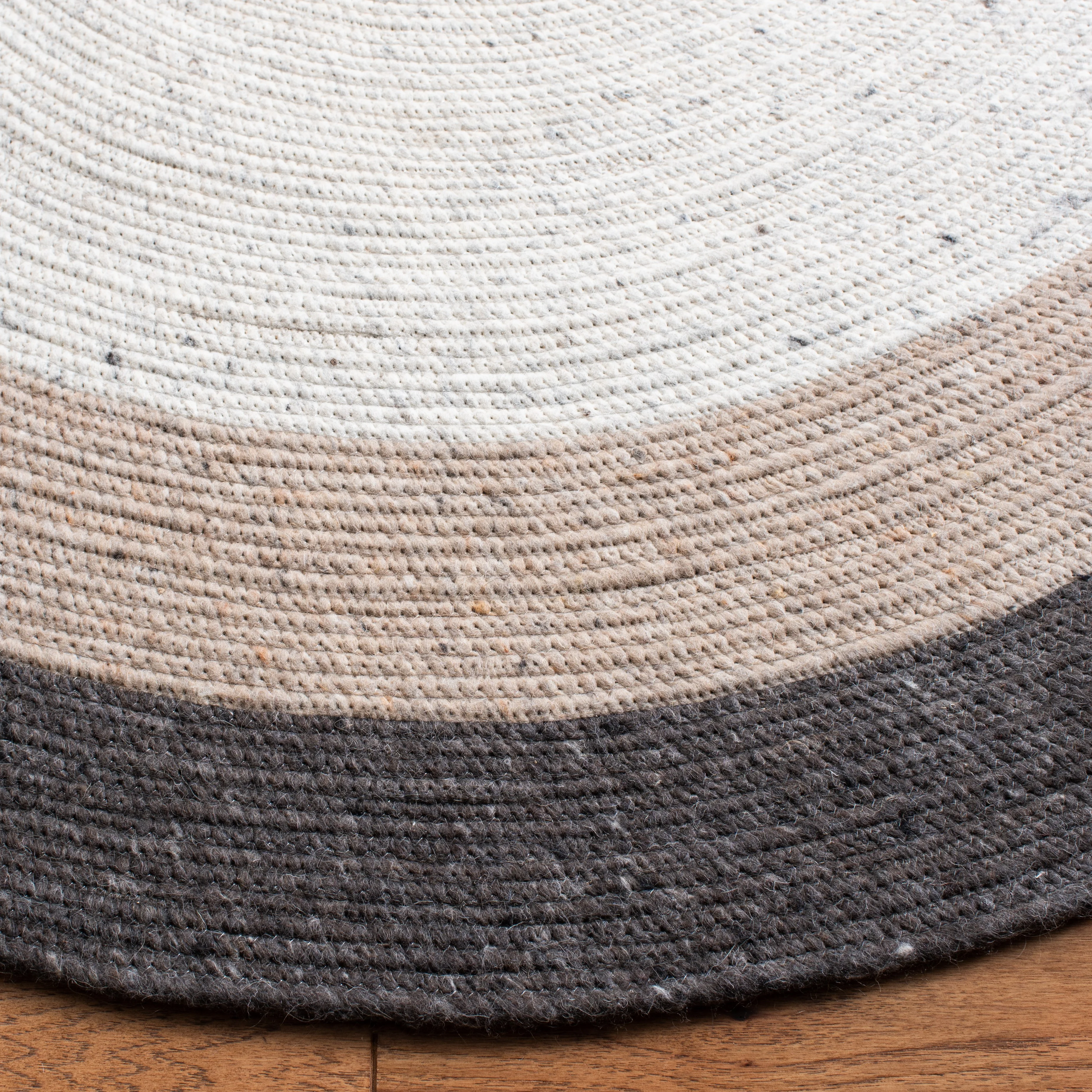 SAFAVIEH Braided Nazca Geometric Reversible Area Rug, Grey/Ivory, 6' x 9' Oval