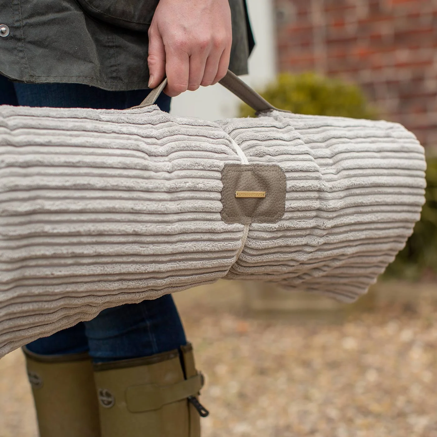 Travel Mat in Essentials Light Grey