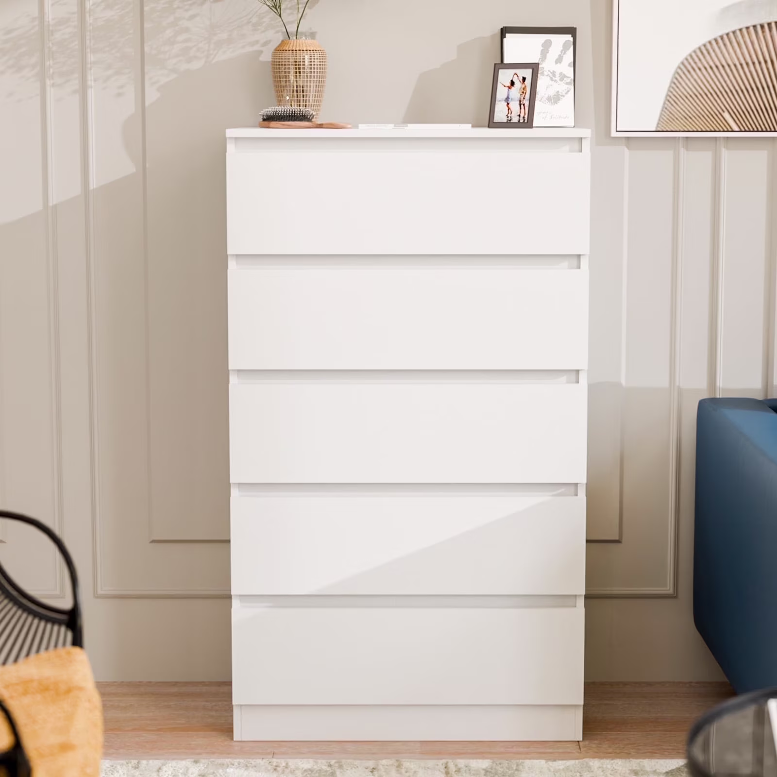 Hommpa Dresser for Bedroom, 48"H White Dresser for Closet, 5 Drawers Tall Wooden Modern Storage Chests of Drawers for Women, Living Room Furniture 27.5"L X 15.7"W X 48"H